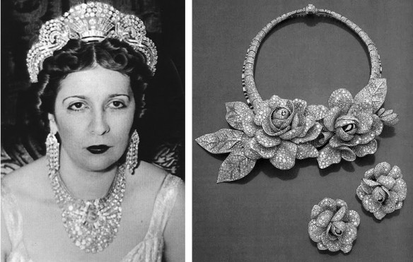 a queen Nazli's necklace